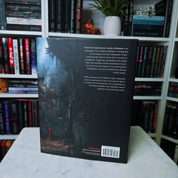 The Art of CASTLEVANIA Lords of Shadow (HARDCOVER) - Picture 2 of 5